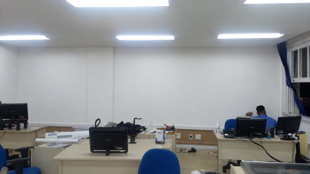 Antes: o mesmo lugar sem a aplicação