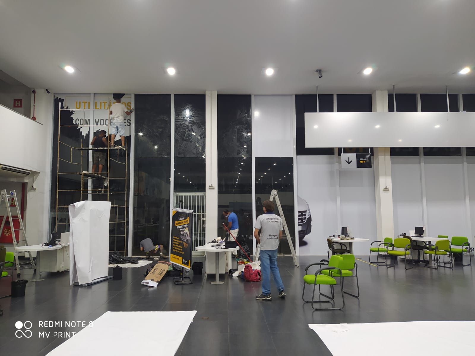 Remoção e Limpeza 1 - Projeto de remoção e limpeza realizado pela MV Print em Belo Horizonte