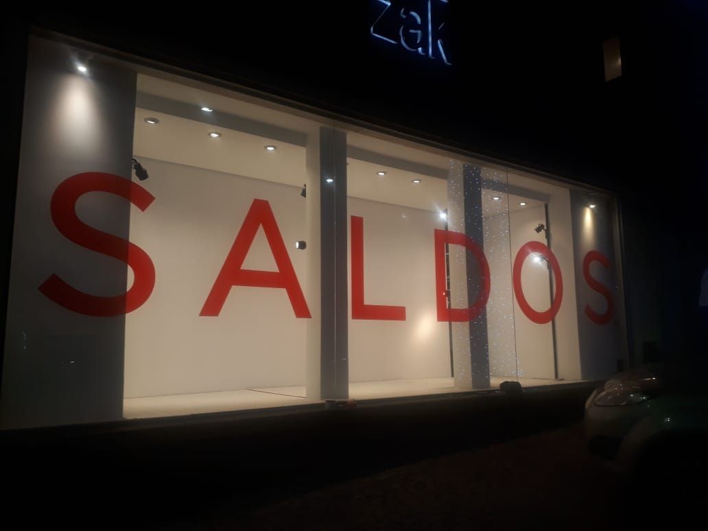 Vitrines 14 - Projeto de vitrines realizado pela MV Print em Belo Horizonte