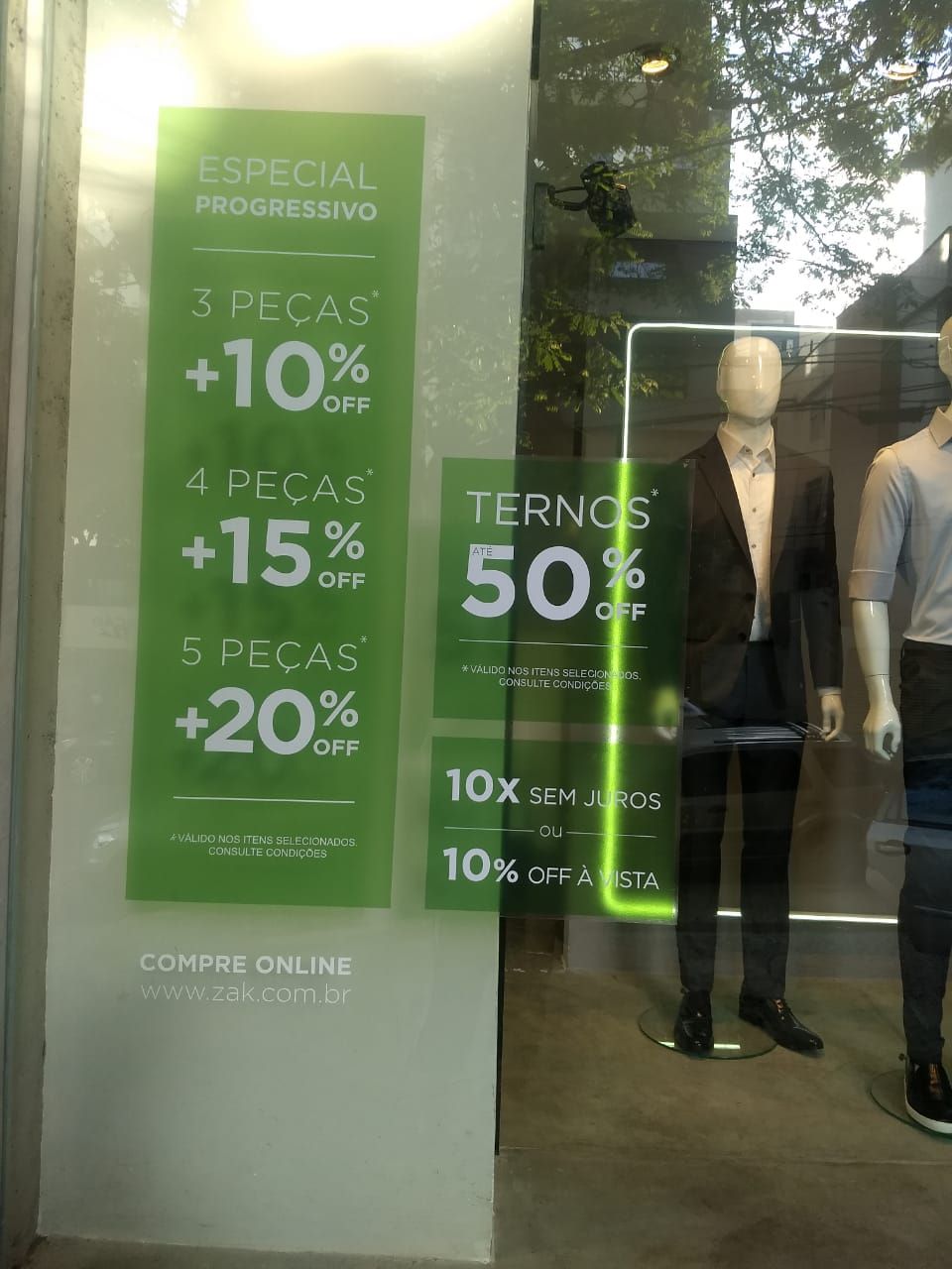 Vitrines 15 - Projeto de vitrines realizado pela MV Print em Belo Horizonte